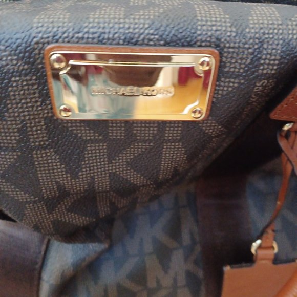 Michael Kors Large Weekend Traveler, New with Tags, Retail for $398 - Picture 6 of 7